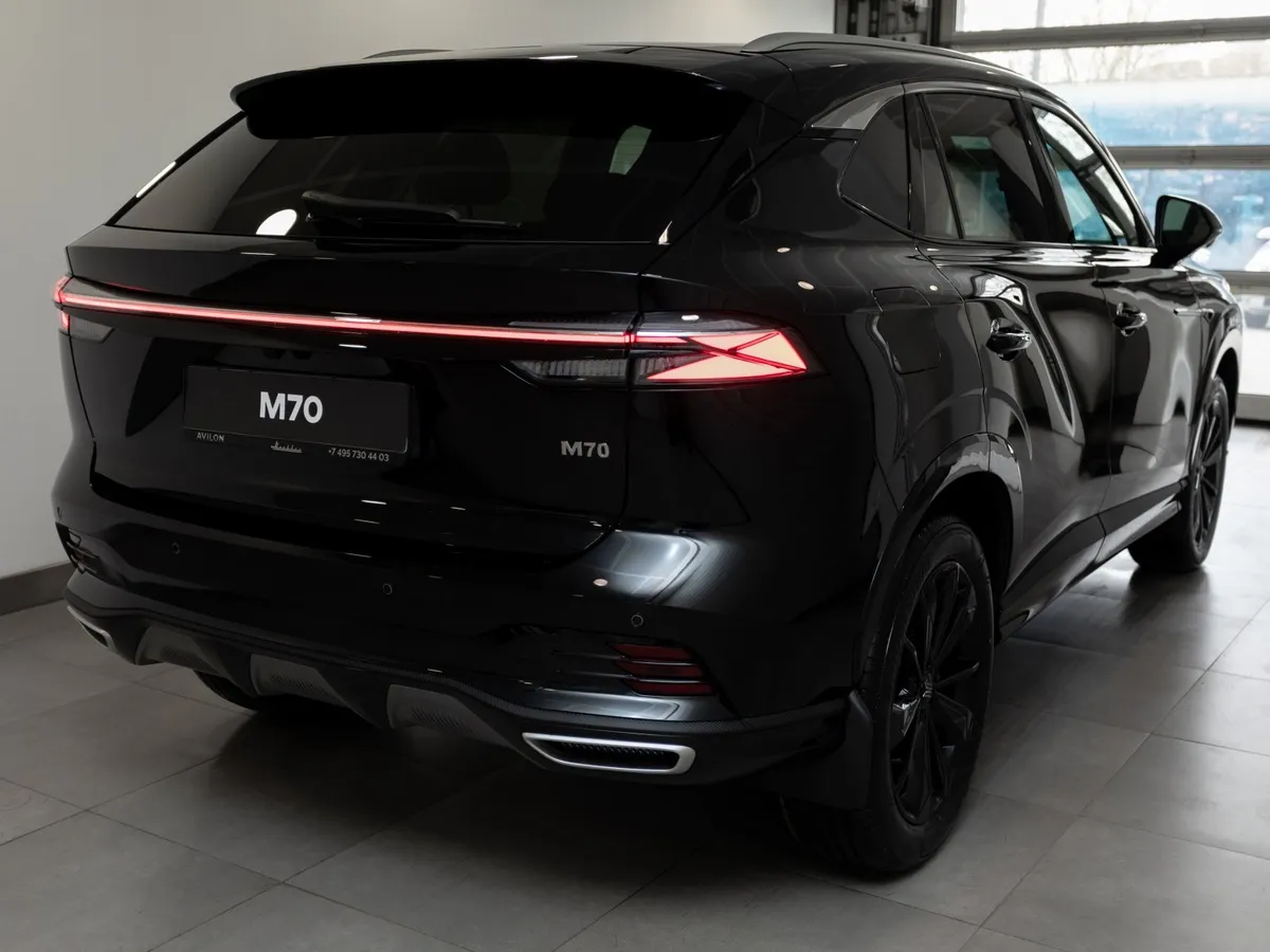 Москвич М70 1.5 DCT FWD (150 л.с.) Драйв Черный в АВИЛОН. Слайд №6