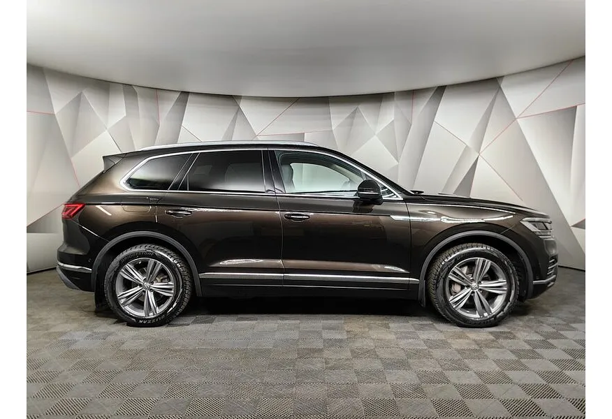 Volkswagen Touareg 2.0 TSI Tiptronic 4Motion (249 л.с.) Exclusive Черный в АВИЛОН. Слайд №6