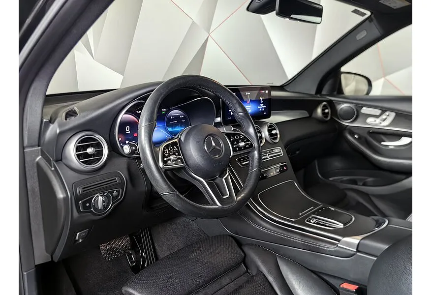 Mercedes-Benz GLC 300 9G-TRONIC 4MATIC (249 л.с.) Sport Plus (Локальная сборка) Черный в АВИЛОН. Слайд №18