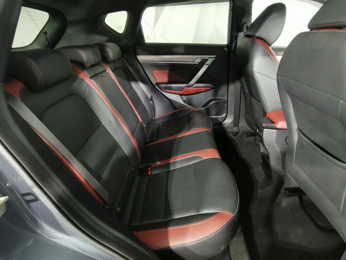 Geely Coolray 1.5T 7DCT 2WD (150 л.с.) Flagship Sport Серый в АВИЛОН. Слайд №14