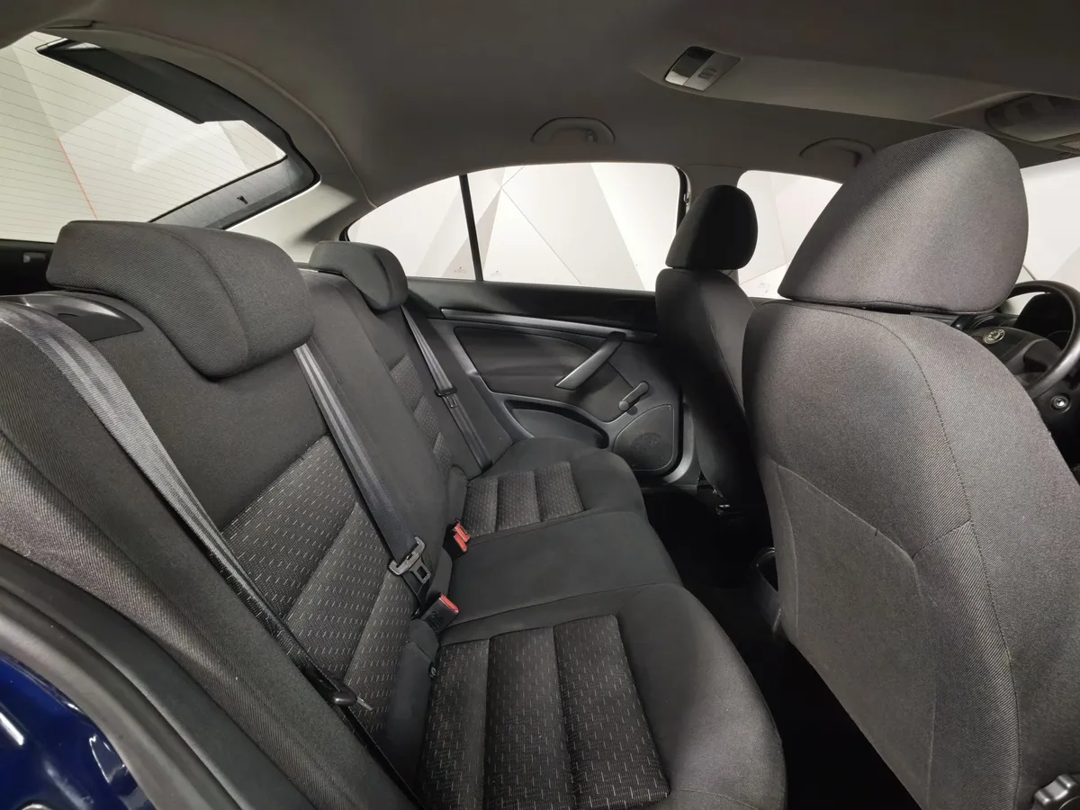 Skoda Octavia 1.6 MPI MT (102 л.с.) Синий в АВИЛОН. Слайд №15