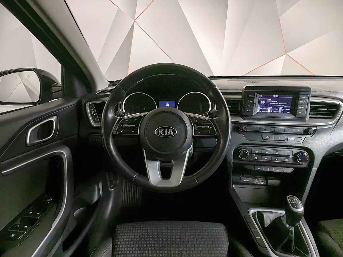 Kia Ceed 1.6 MPI MT (130 л.с.) Comfort Черный в АВИЛОН. Слайд №20