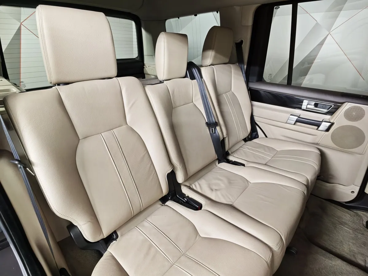 Land Rover Discovery 2.7 TD AT (188 л.с.) Коричневый в АВИЛОН. Слайд №17