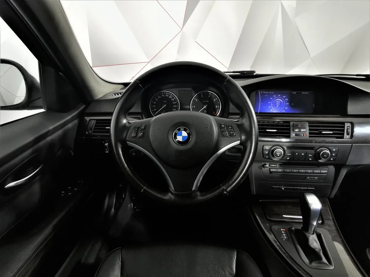 BMW 3 серия 320i AT (156 л.с.) Белый в АВИЛОН. Слайд №14