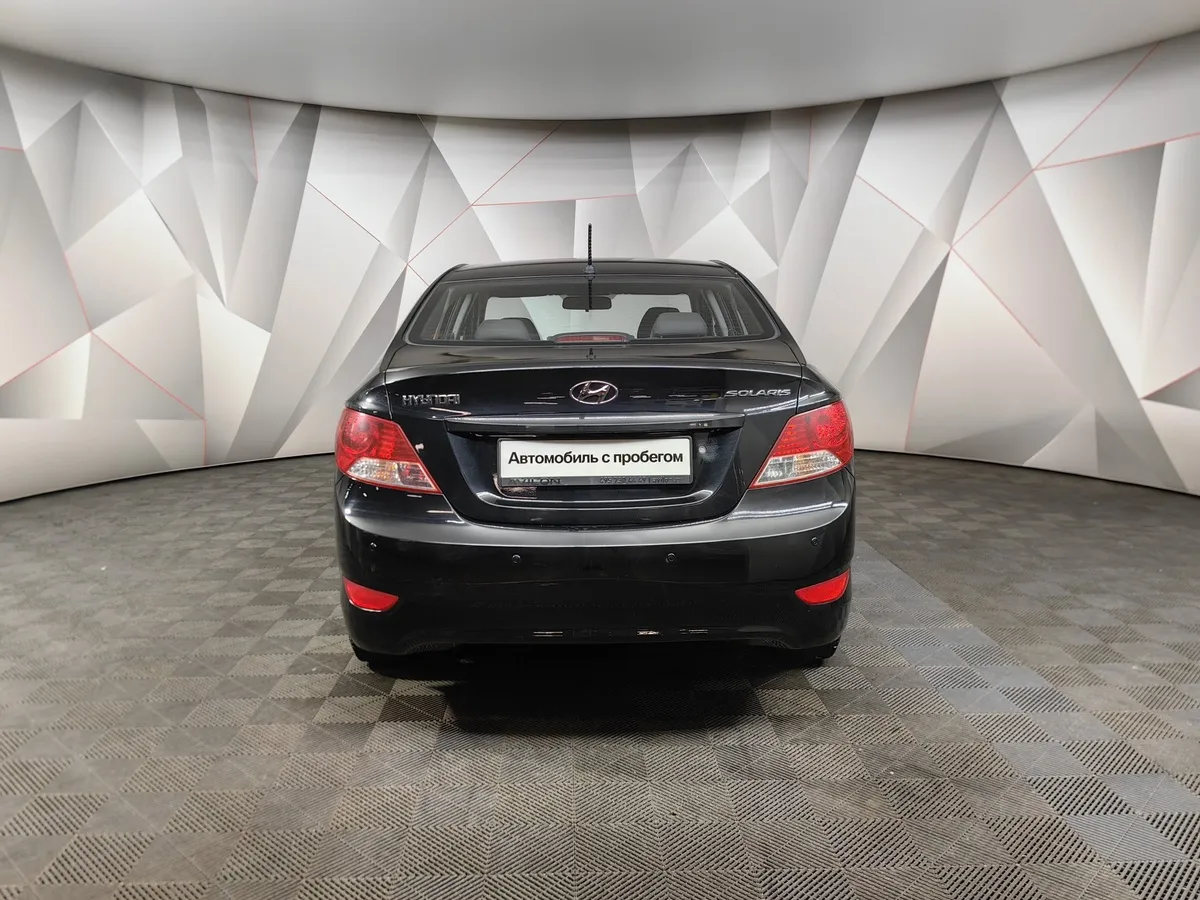 Hyundai Solaris 1.6 MT (123 л.с.) Optima Черный в АВИЛОН. Слайд №8