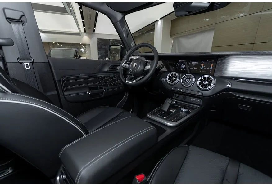 TANK 300 2.0T AT 4WD (220 л.с.) City Premium Серый в АВИЛОН. Слайд №7 TANK 300 2.0T AT 4WD (220 л.с.) City Premium Серый в АВИЛОН. Слайд №7