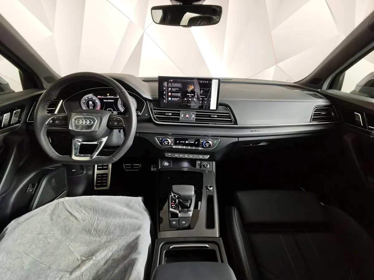 Audi Q5 L 2.0 TFSI S tronic quattro (245 л.с.) Luxury Dynamic Серый в АВИЛОН. Слайд №14