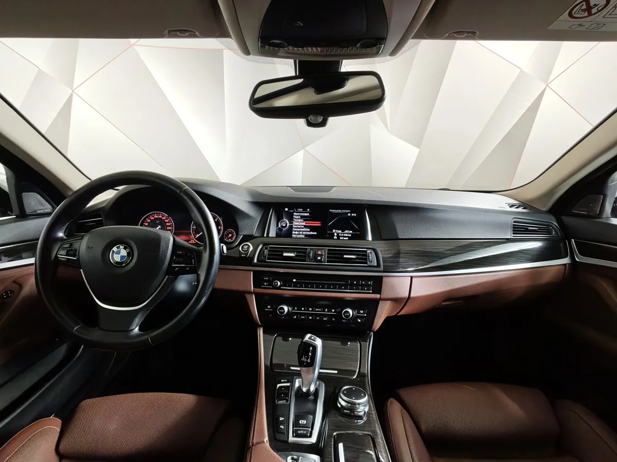 BMW 5 серия 530d xDrive Steptronic (258 л.с.) Бежевый в АВИЛОН. Слайд №11