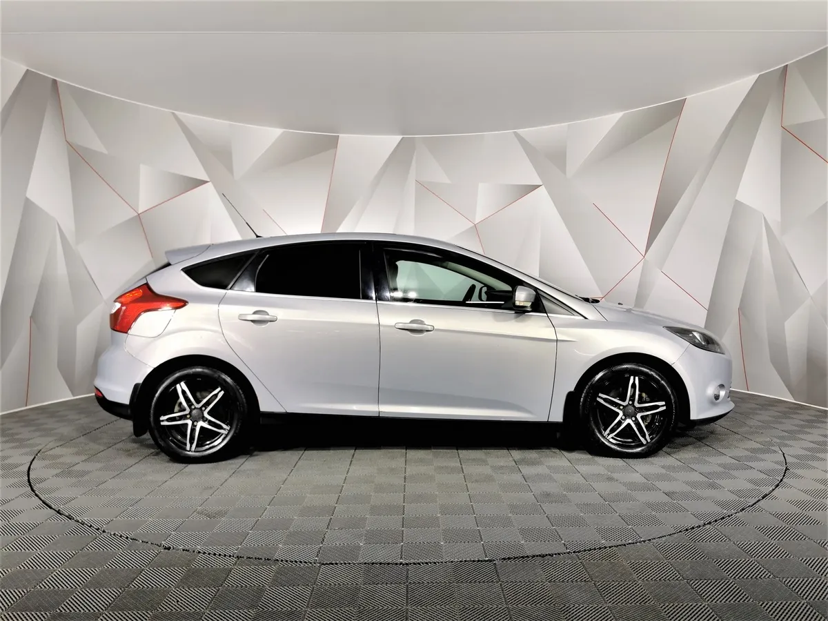 Ford Focus 1.6 PowerShift (125 л.с.) Trend Sport Голубой в АВИЛОН. Слайд №6