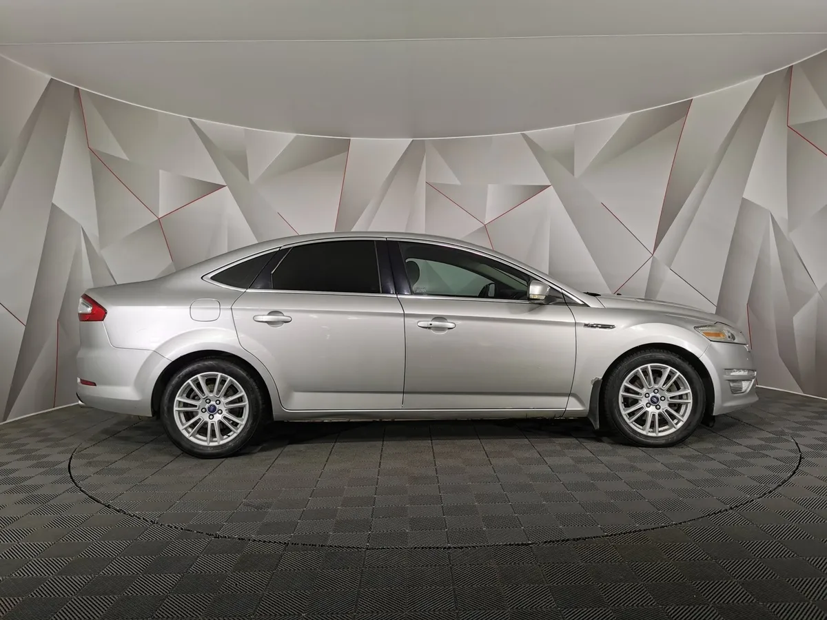 Ford Mondeo 2.0 EcoBoost PowerShift (200 л.с.) Titanium Black Серебристый в АВИЛОН. Слайд №6