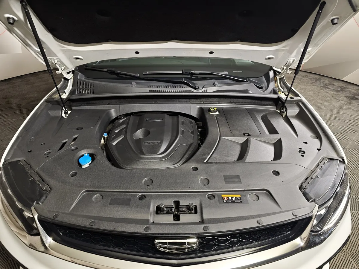 Geely Tugella 2.0 AT AWD (238 л.с.) Flagship Белый в АВИЛОН. Слайд №10