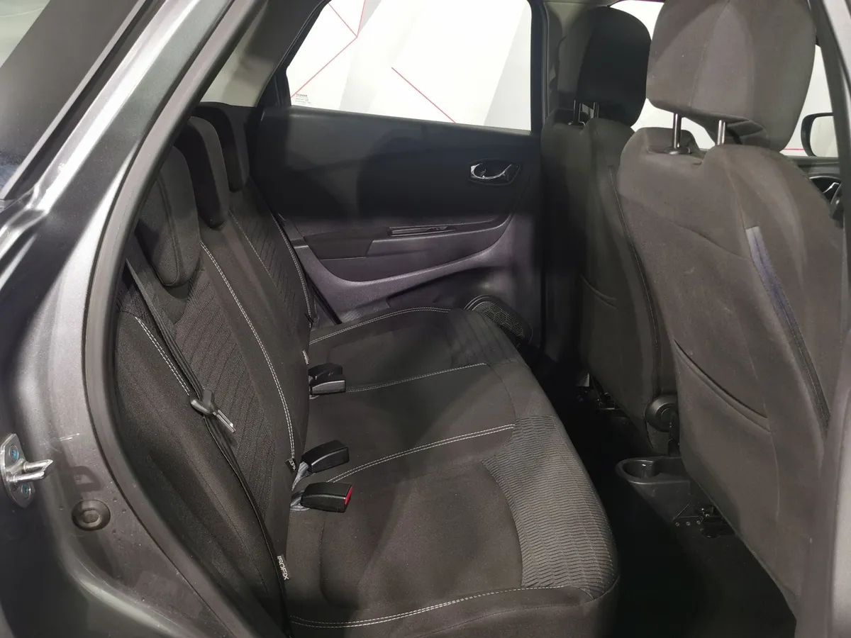 Renault Kaptur 2.0 MT AWD (143 л.с.) Drive Серый в АВИЛОН. Слайд №15