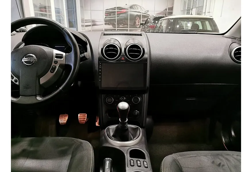 Nissan Qashqai 2.0 MT FWD (141 л.с.) Красный в АВИЛОН. Слайд №14