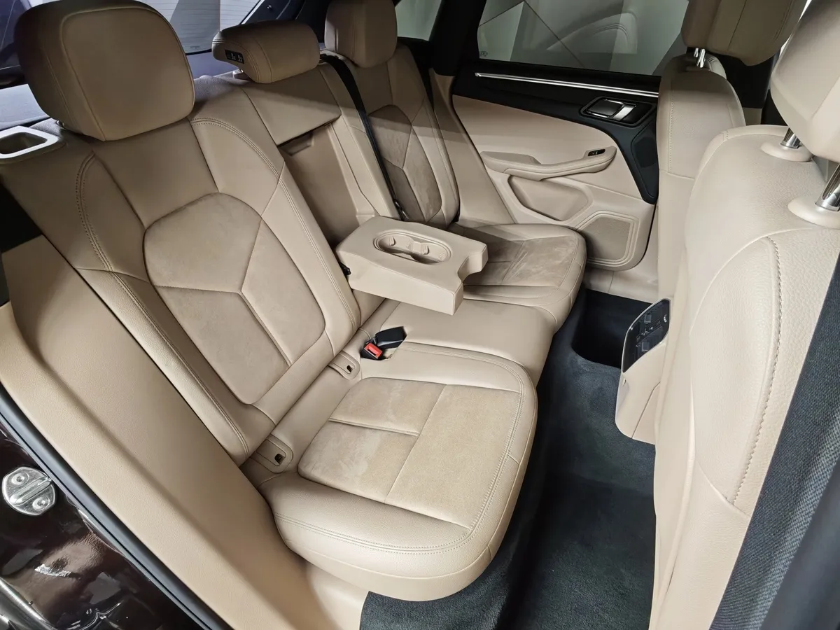 Porsche Macan 2.0 PDK AWD (252 л.с.) Коричневый в АВИЛОН. Слайд №17
