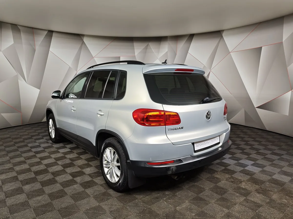 Volkswagen Tiguan 2.0 TSI 4Motion AT (170 л.с.) Sport & Style Серебристый в АВИЛОН. Слайд №4