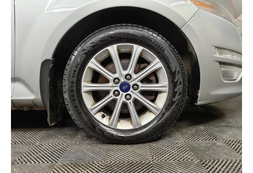 Ford Mondeo 2.0 TDCi PowerShift (140 л.с.) Titanium Серебристый в АВИЛОН. Слайд №9