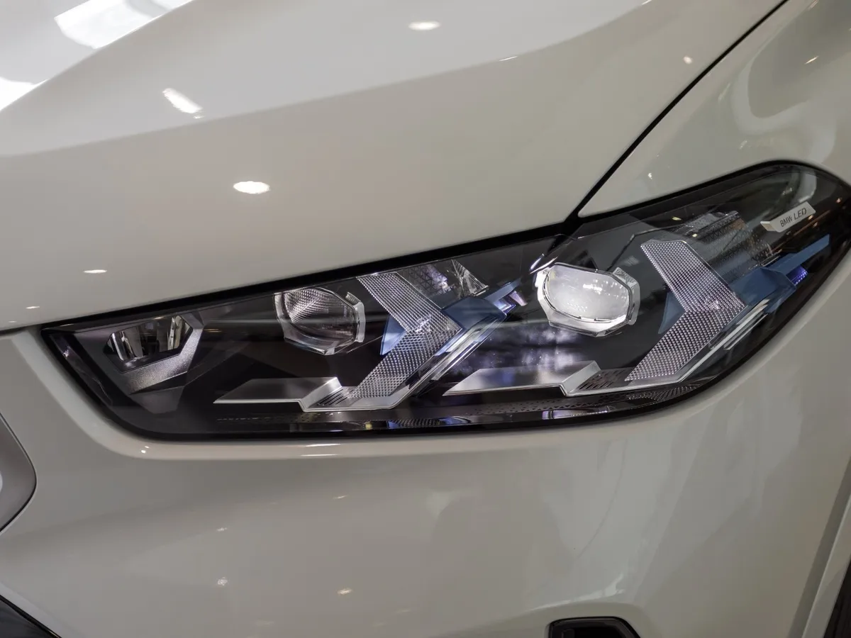 BMW X6 xDrive40i (340 л.с.) Белый в АВИЛОН. Слайд №13