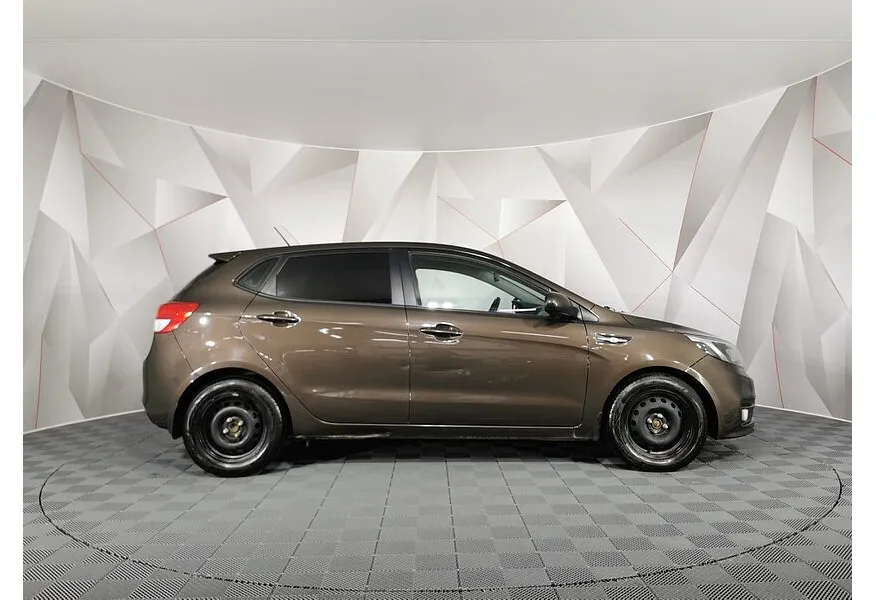 LIVE. Слайд №4