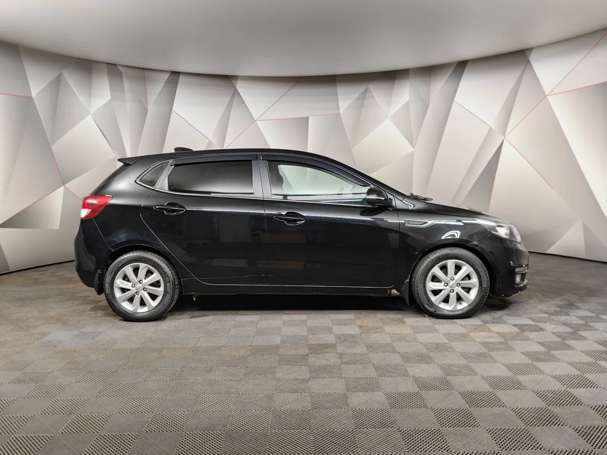 Kia Rio 1.6 AT (123 л.с.) Черный в АВИЛОН. Слайд №6