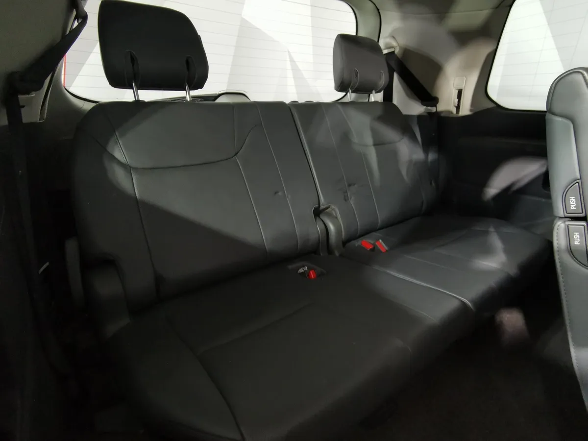 Lexus LX 570 AT (383 л.с.) Premium Черный в АВИЛОН. Слайд №20