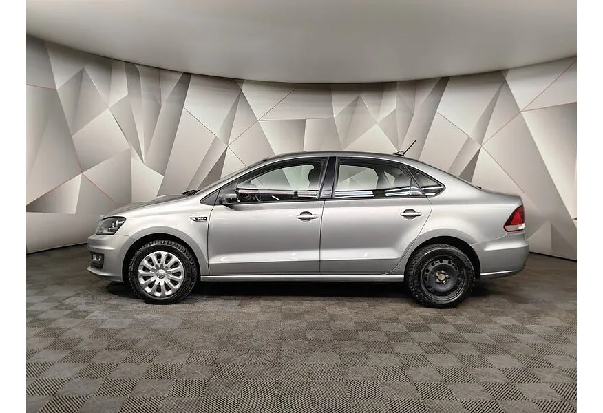 Volkswagen Polo 1.6 MPI AT (110 л.с.) Drive Серебристый в АВИЛОН. Слайд №5