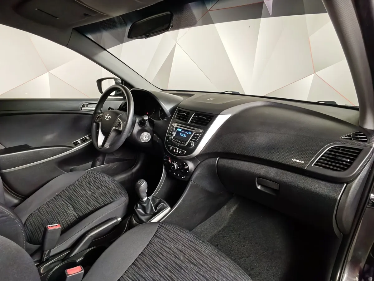 Hyundai Solaris 1.6 MT (123 л.с.) Comfort Серый в АВИЛОН. Слайд №13