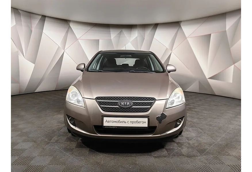 Kia Ceed 1.4 MT (109 л.с.) Бежевый в АВИЛОН. Слайд №7