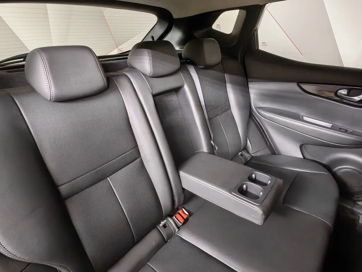Nissan Qashqai 2.0 CVT (144 л.с.) Красный в АВИЛОН. Слайд №16