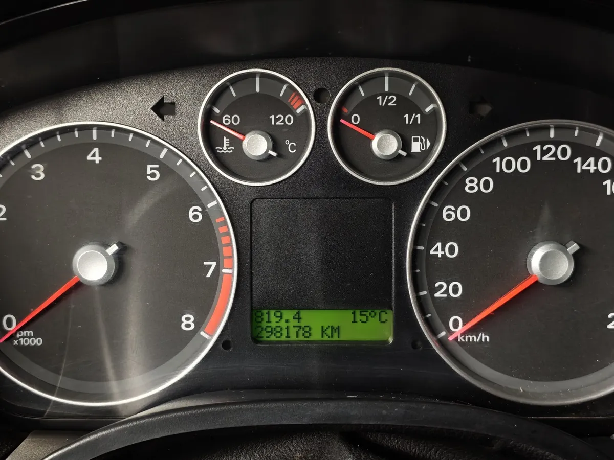 Ford Focus 1.6 MT (116 л.с.) Ghia Синий в АВИЛОН. Слайд №16