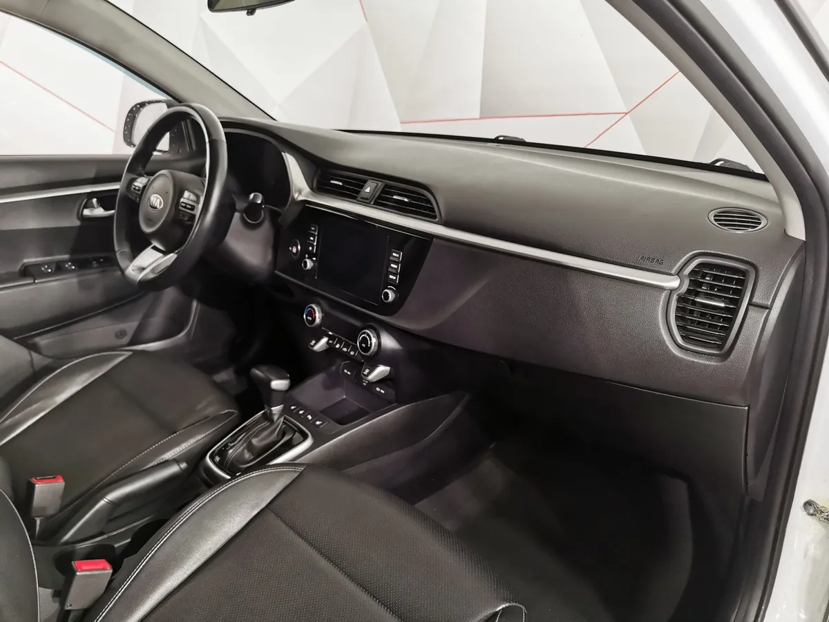 Kia Rio 1.6 AT (123 л.с.) Белый в АВИЛОН. Слайд №12