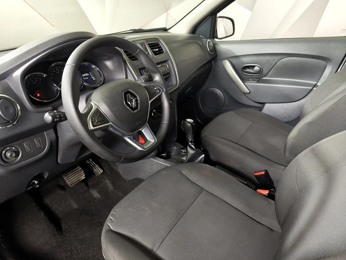 Renault Sandero 1.6 AT (102 л.с.) Белый в АВИЛОН. Слайд №19