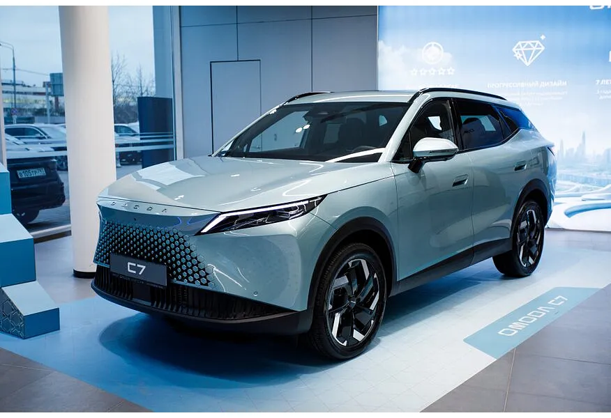 АВИЛОН - OMODA C7 1.6 DCT (150 л.с.) Joy Зеленый - slide 0