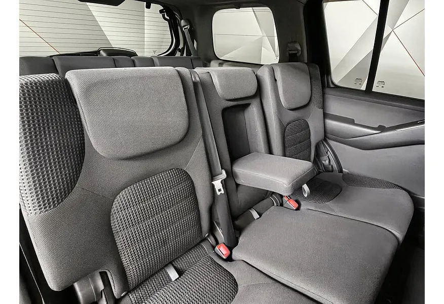 Nissan Pathfinder 2.5 dCi AT (174 л.с.) Черный в АВИЛОН. Слайд №16