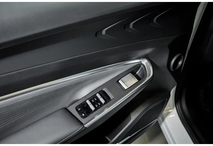 Geely Cityray 1.5T 7DCT 2WD (150 л.с.) Flagship Белый в АВИЛОН. Слайд №10