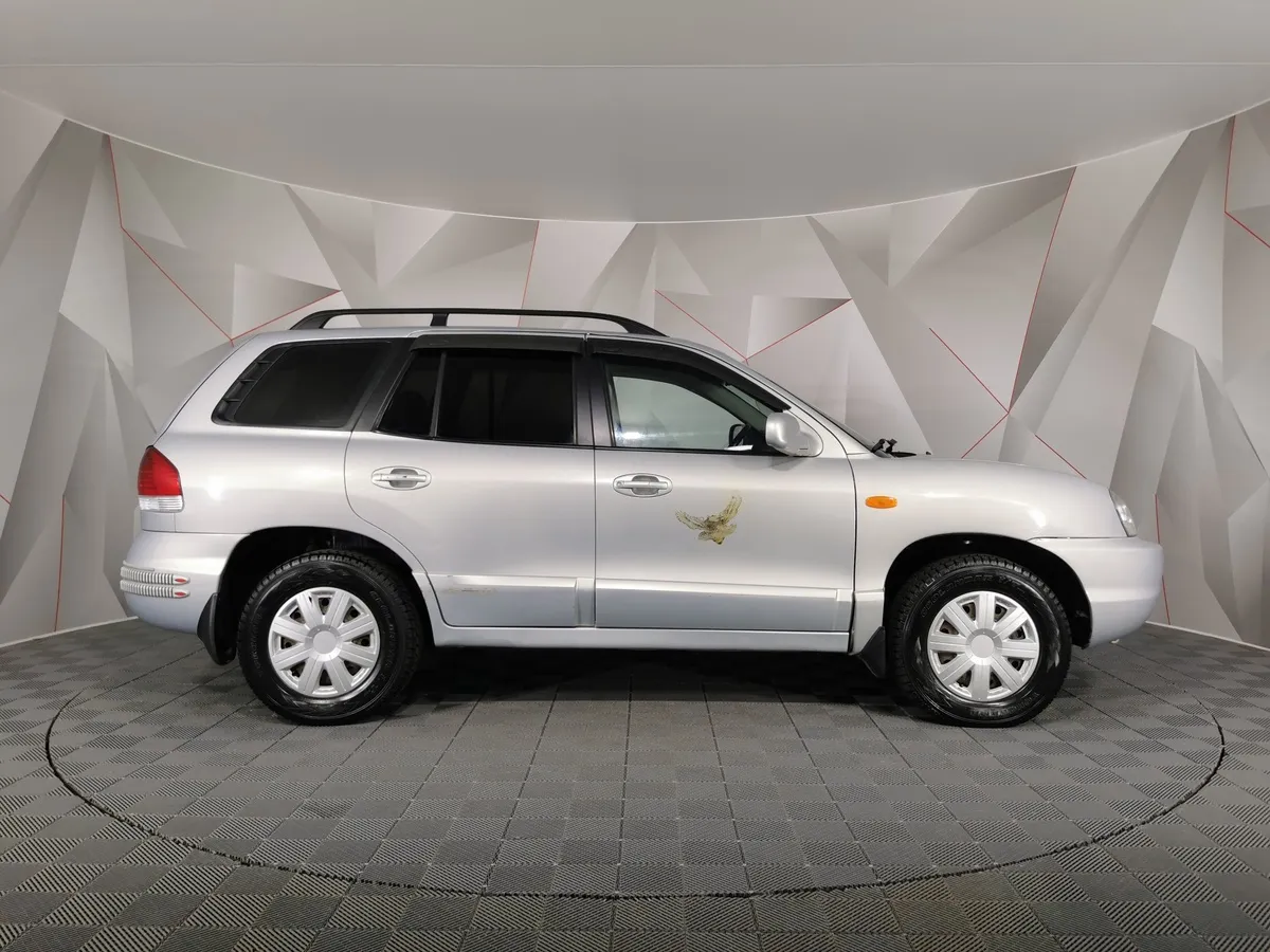 Hyundai Santa Fe 2.7 AT (173 л.с.) Серебристый в АВИЛОН. Слайд №6