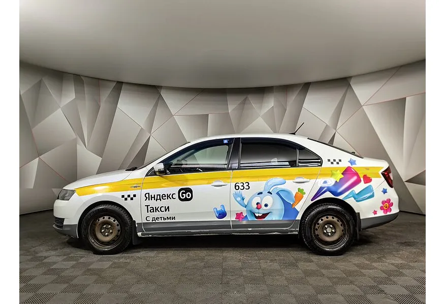 Skoda Rapid 1.6 AT (110 л.с.) Белый в АВИЛОН. Слайд №5