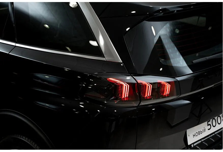 АВИЛОН - Peugeot 5008 1.8 THP ATN8 (211 л.с.) ALLURE Черный - slide 17