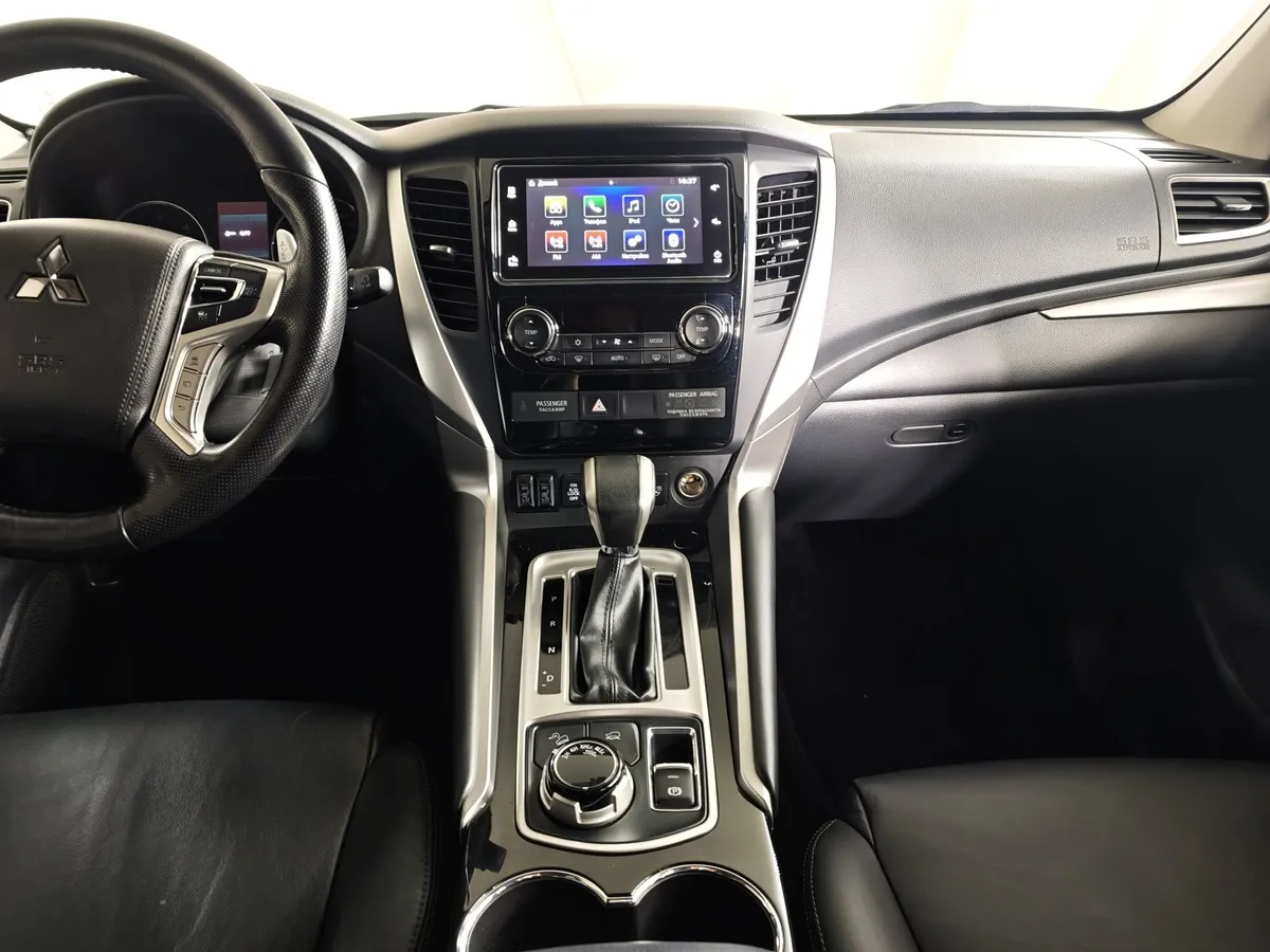 Mitsubishi Pajero Sport 2.4 DI-D AT AWD (181 л.с.) Ultimate Синий в АВИЛОН. Слайд №12