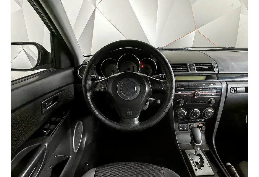 Mazda 3 1.6 AT (105 л.с.) Черный в АВИЛОН. Слайд №11