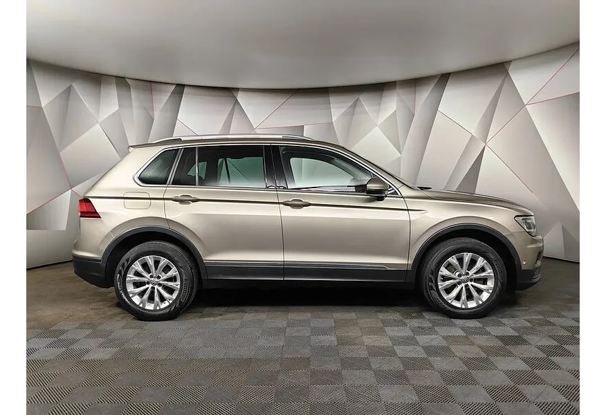 Volkswagen Tiguan 1.4 TSI 4Motion DSG (150 л.с.) Comfortline Бежевый в АВИЛОН. Слайд №4