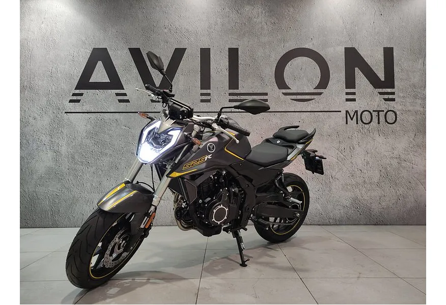 АВИЛОН - VOGE R525 494 см³ (54 л.с.) (54) 494 Черный - slide 9428615