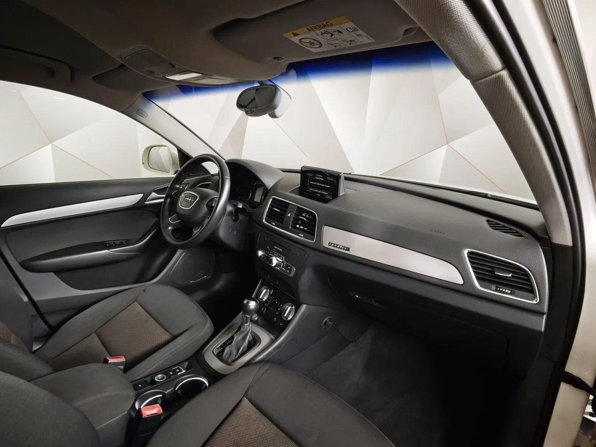 Audi Q3 2.0 TFSI quattro S tronic (170 л.с.) Белый в АВИЛОН. Слайд №11