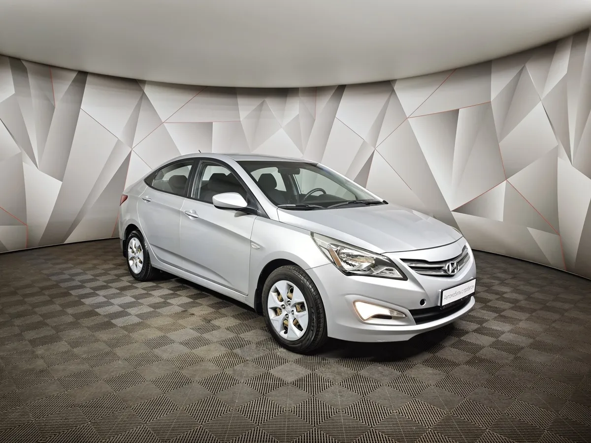 Hyundai Solaris 1.4 MT (100 л.с.) Comfort Серебристый в АВИЛОН. Слайд №3