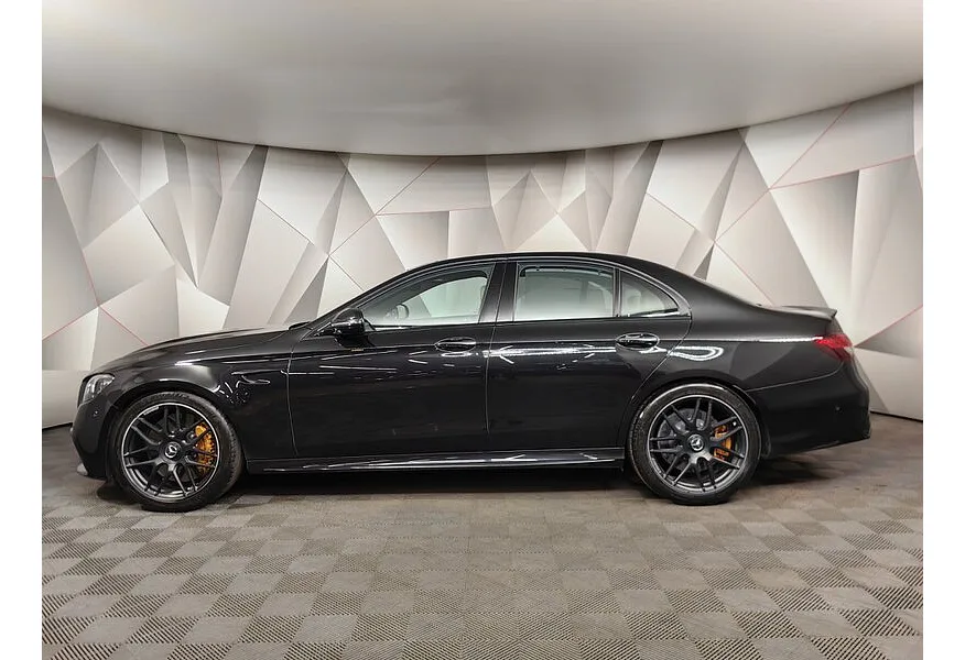 Mercedes-Benz E-Класс E 63 S AMG 4MATIC+ 9G-TRONIC (612 л.с.) Особая серия Черный в АВИЛОН. Слайд №5