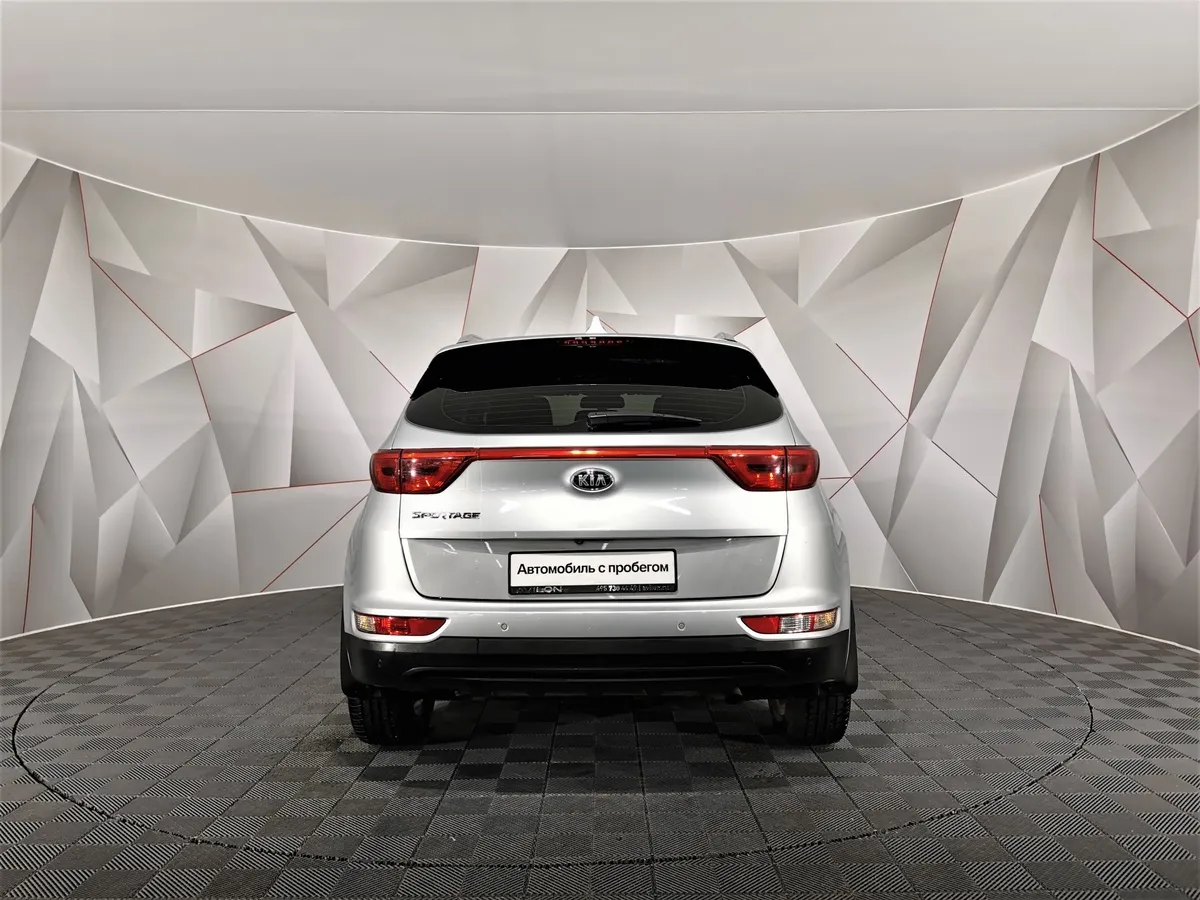 Kia Sportage 2.0 AT (150 л.с.) Серебристый в АВИЛОН. Слайд №8