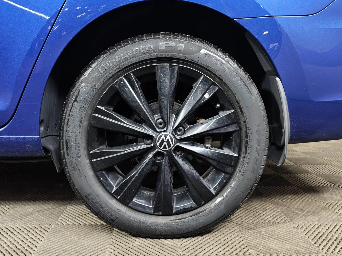 Volkswagen Polo 1.4 TSI DSG (125 л.с.) Highline Синий в АВИЛОН. Слайд №9