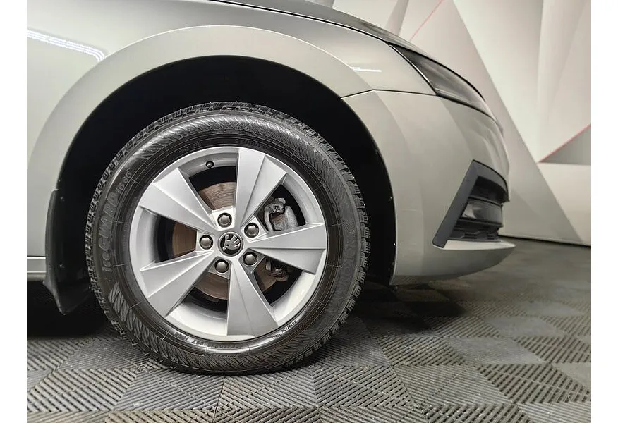 Skoda Octavia 1.4 AT FWD (150 л.с.) Коричневый в АВИЛОН. Слайд №9