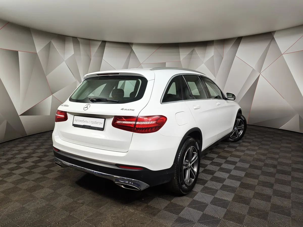 Mercedes-Benz GLC 220 d 9G-TRONIC 4MATIC (170 л.с.) Особая серия Белый в АВИЛОН. Слайд №2