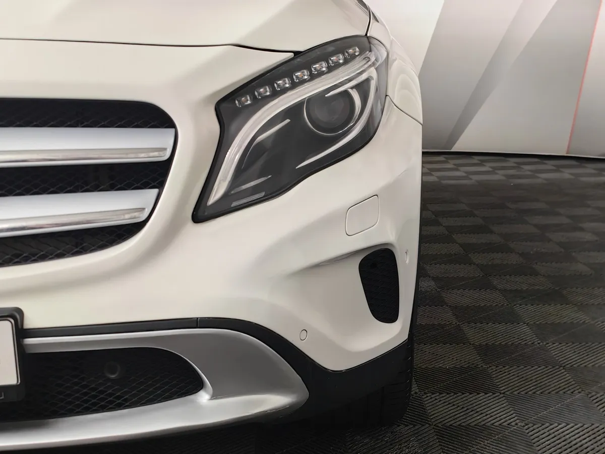 Mercedes-Benz GLA 250 7G-DCT 4MATIC (211 л.с.) Особая серия Белый в АВИЛОН. Слайд №10