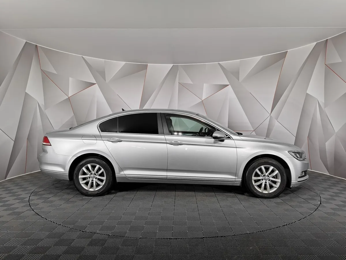 Volkswagen Passat 1.8 TSI BlueMotion DSG (180 л.с.) Comfortline Серебристый в АВИЛОН. Слайд №6